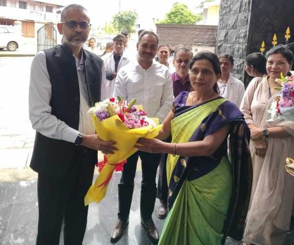 शासकीय योग व निसर्गोपचार महाविद्यालय व संलग्नित रुग्णालय, उतूर, ता. आजरा, जि. कोल्हापूर मा. सचिव, वैद्यकीय शिक्षण व औषधी द्रव्य विभाग, महाराष्ट्र शासन मा. आयुक्त, वैद्यकीय शिक्षण व औषधी द्रव्य विभाग, महाराष्ट्र शासन यांचा पाहणी दौरा दि. ०५-०७-२०२५